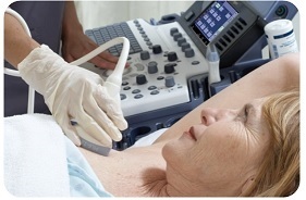 logiq-s7-with-patient-4.jpg